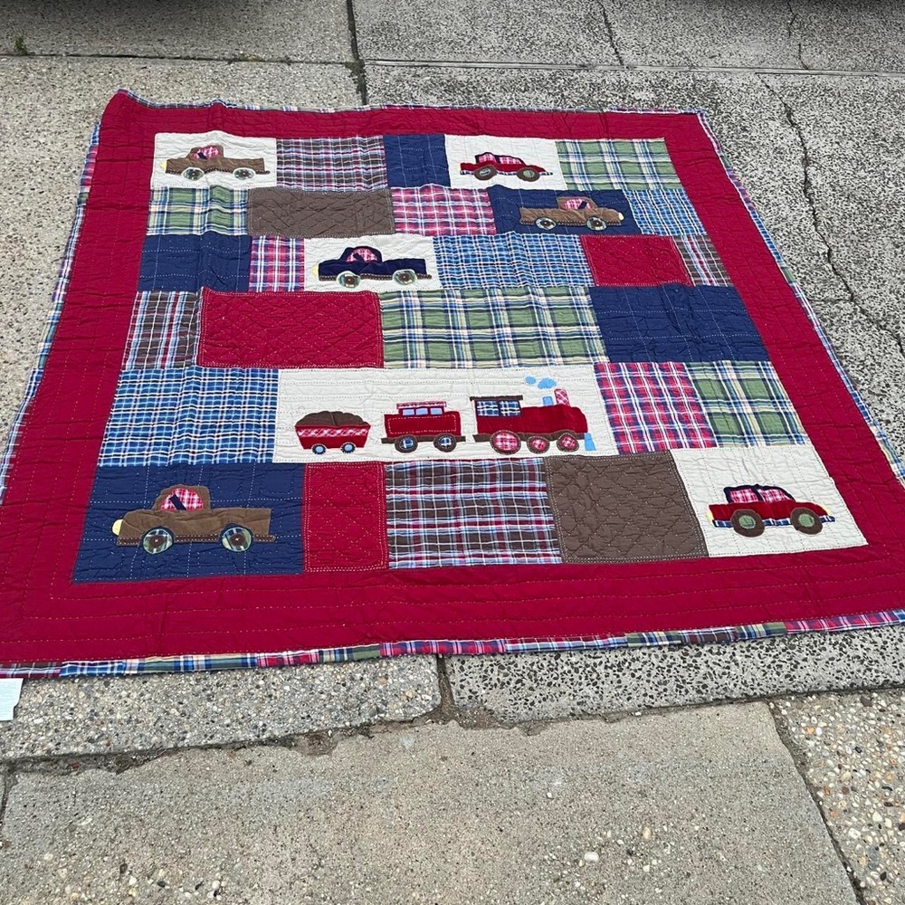 Pottery Barn Kids REVERSIBLE cars truck red quilt patchwork madras plaid stripes